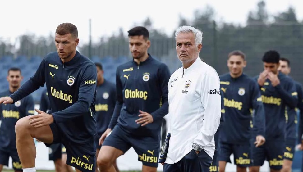 Fenerbahçe’de Mourinho’nun aklı fikri yıldız isimde! Yönetim harekete geçti